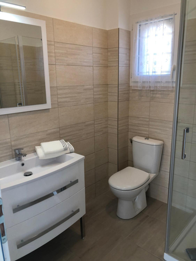 Bathroom 4, U SOLE, Corse-du-Sud