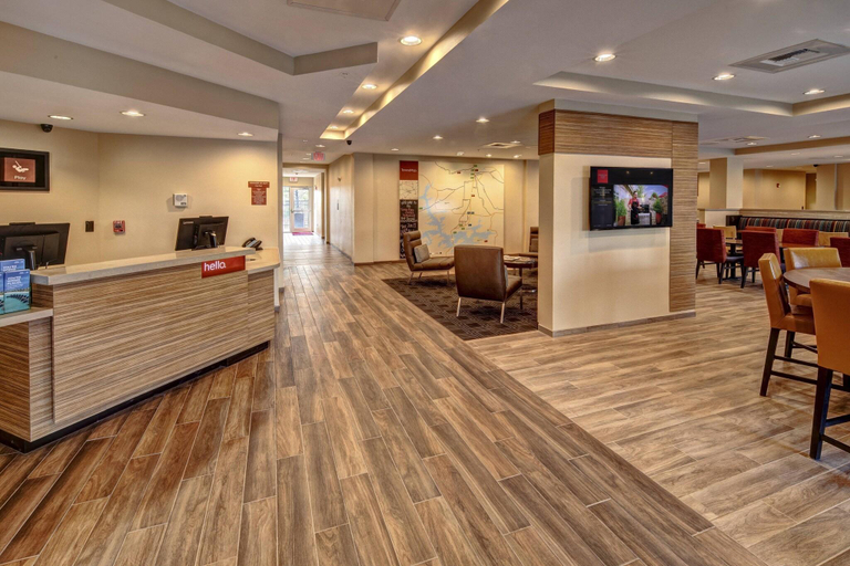 Public Area 2, TownePlace Suites by Marriott Hot Springs, Garland