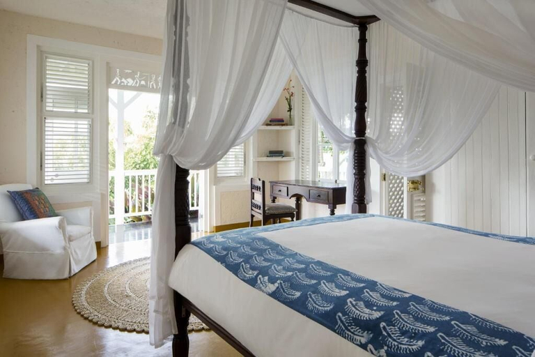 Bedroom 3, Strawberry Hill