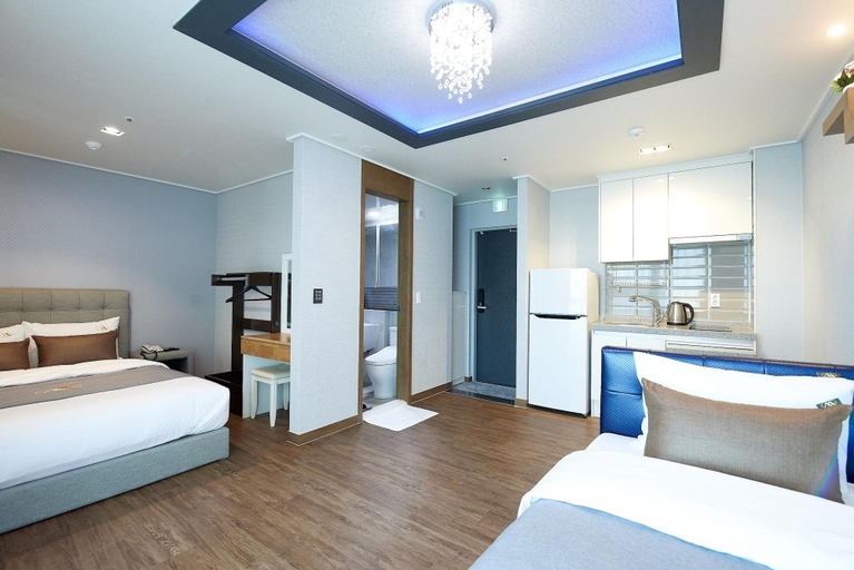 Bedroom 4, Busan Orum Residence Hotel, Dong