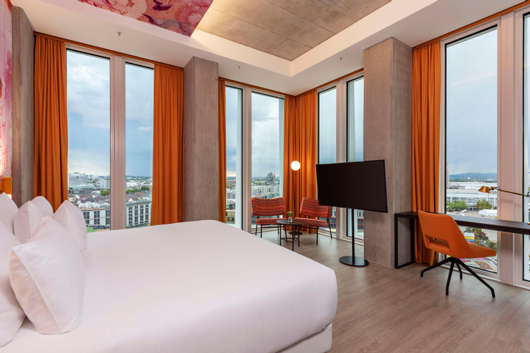 Bedroom 11