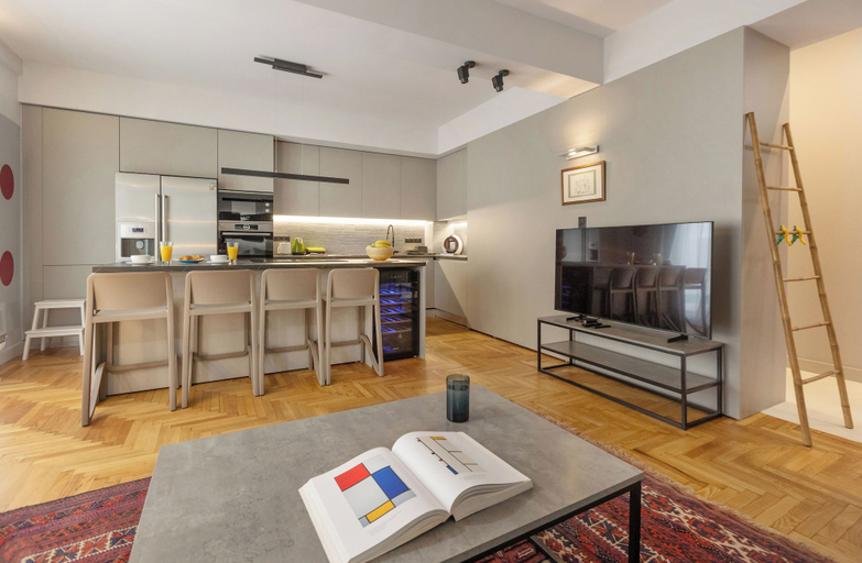Others 3, Well-designed apartment by the Acropolis, Attica