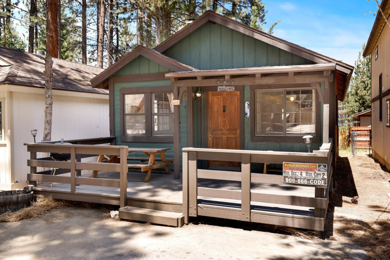 Exterior & Views, Brown Bears Cabin #1091, San Bernardino