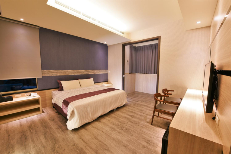 Bedroom 2, Yu Kun Tien Hotel, Taichung