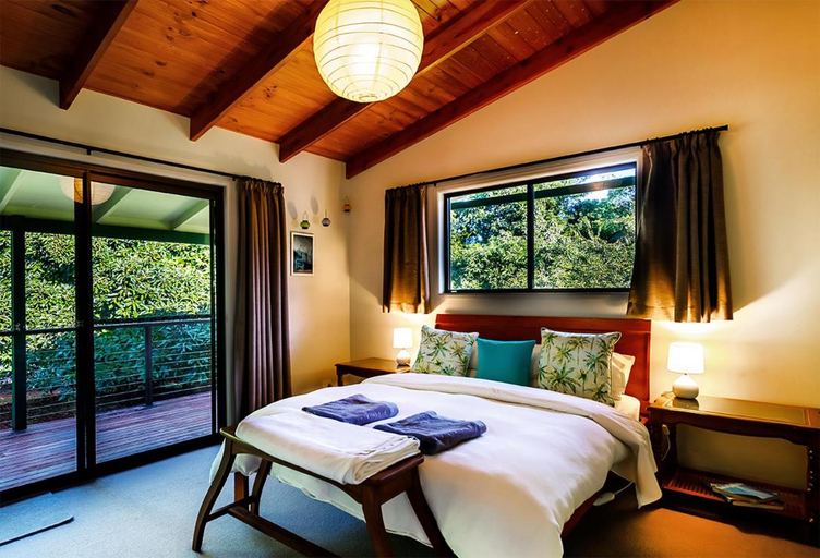 Bedroom 2, Bundara - Idyllic Getaway in the Mountains, Tamborine Mountain