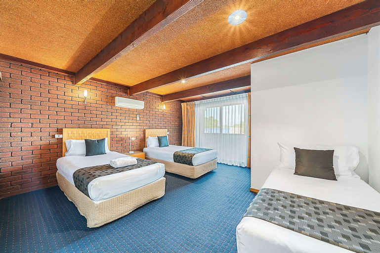 Bedroom 14