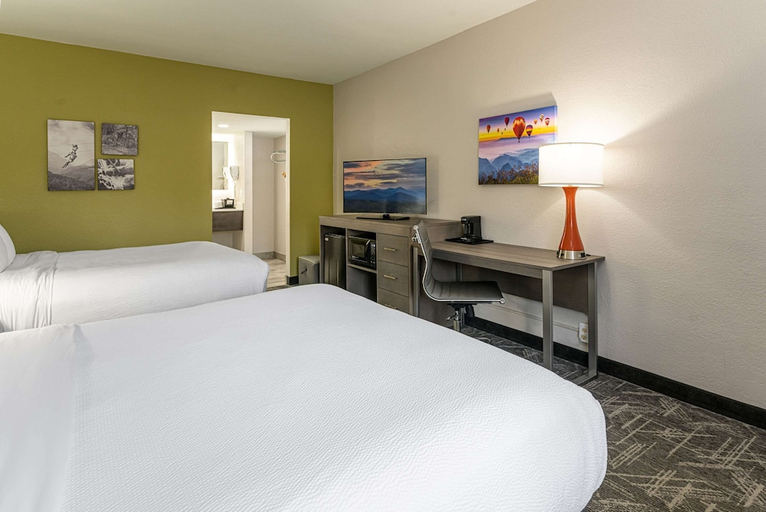 Bedroom 3, Quality Inn Asheville Downtown Tunnel Rd, Buncombe