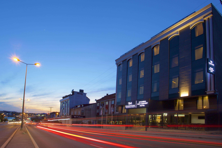 Exterior & Views 5, Days Inn by Wyndham Istanbul Arnavutkoy, Arnavutkoy