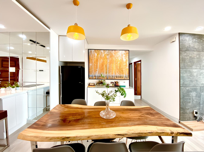 Dining Room 11
