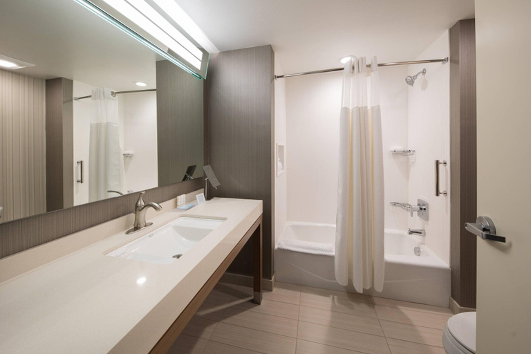 Bathroom 4, Courtyard By Marriott Russellville, Pope