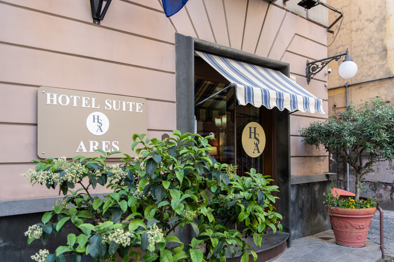 Exterior & Views 1, Hotel Suite Ares, Napoli