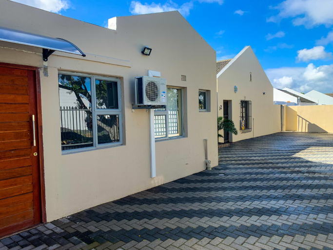 Others 3, ALIAHIDI, City of Cape Town