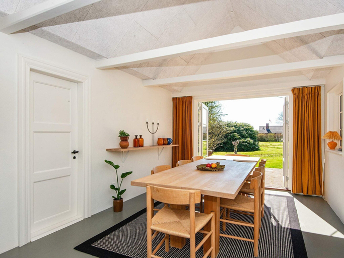 Dining 4, 4 Star Holiday Home in Ulfborg, Holstebro