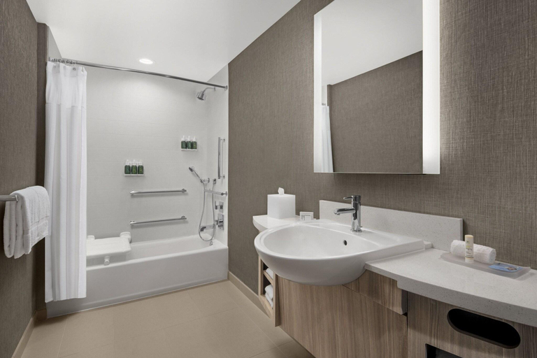 Bathroom 3, SpringHill Suites by Marriott Tuckahoe Westchester County, Westchester