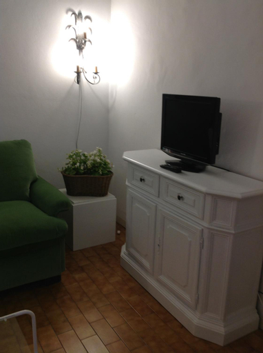 Others 4, Magnolia, Alessandria