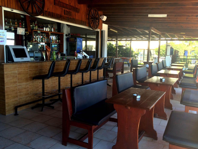 Food & Drinks 5, Carina Hotel Apartments