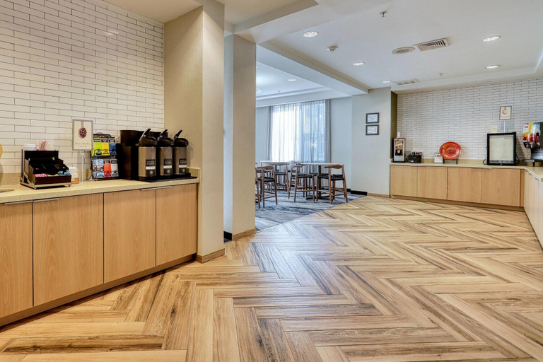 Food & Drinks 5, Fairfield Inn & Suites by Marriott Woodbridge, Union