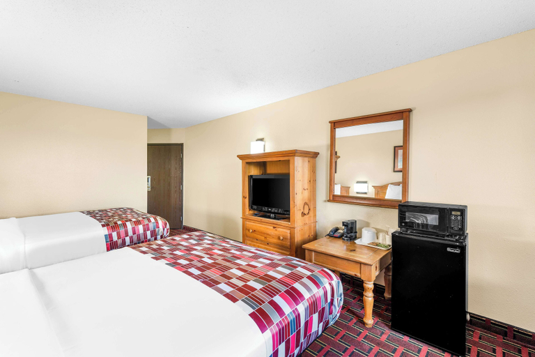 Bedroom 3, Americas Best Value Inn Decatur, IL, Macon