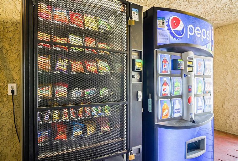 Food & Drinks, Motel6 Barstow, CA, San Bernardino