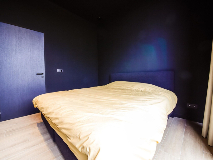 Bedroom 2, Maison Lodge 5 Modern and Luxuriously Finished Near Somme-leuze, Namur
