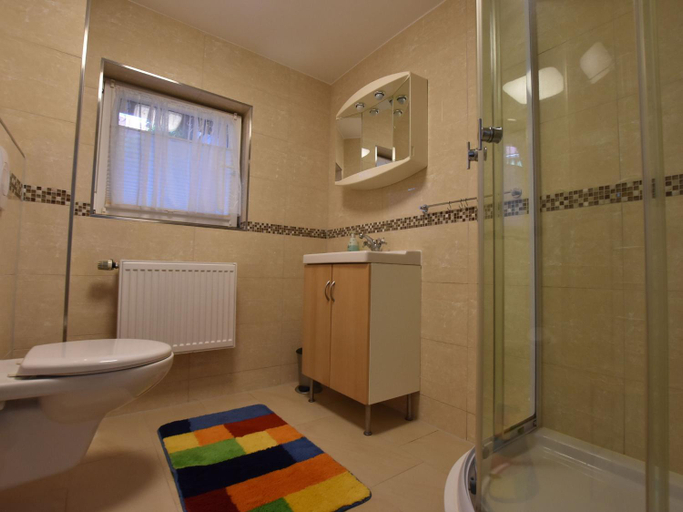 Bathroom 3, Schones Appartement am Meer in Rerik, Rostock