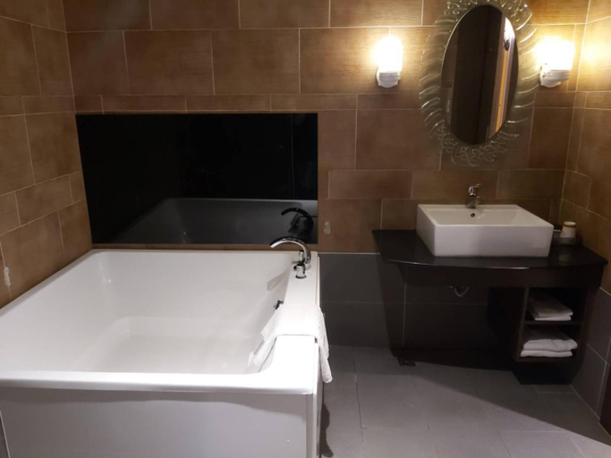 Bathroom 4, Chateau Motel Xiaogang, Kaohsiung