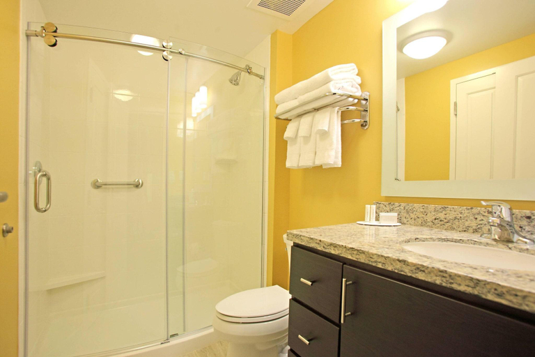 Bathroom, TownePlace Suites Fort Walton Beach-Eglin AFB, Okaloosa