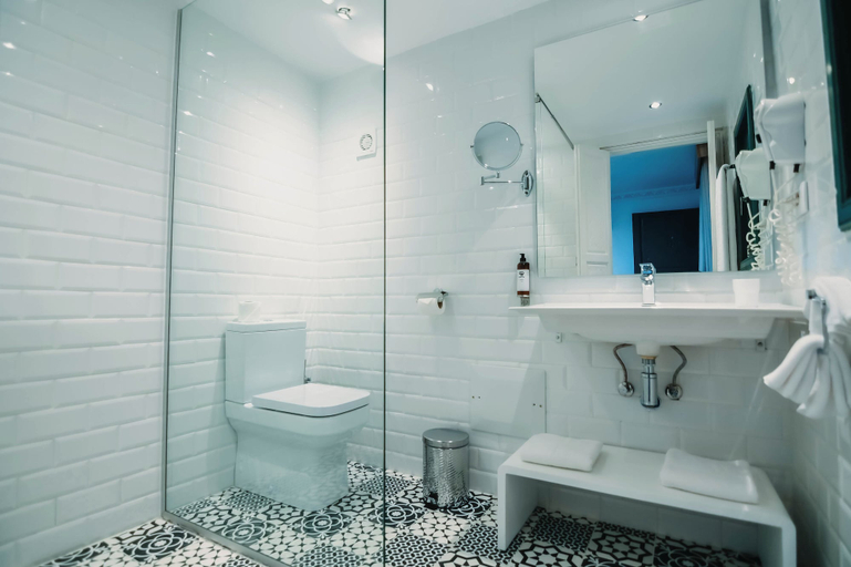 Bathroom 5, 555 HOTEL CLUBBING ADULTS ONLY, Marrakech