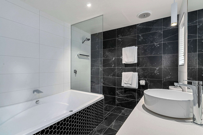 Bathroom 4