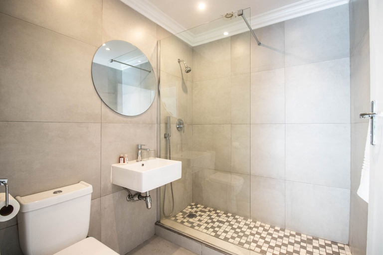 Bathroom 5, Spring Tide Inn by CTHA, City of Cape Town