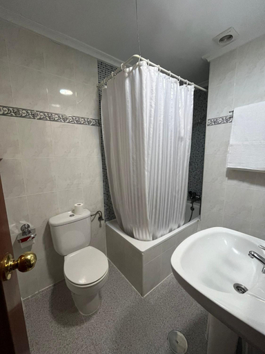 Others 5, Hotel La Basilica, Palencia