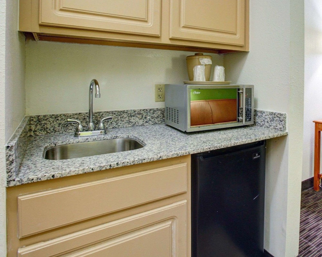 Others 4, Quality Inn and Suites Austin Airport, Travis