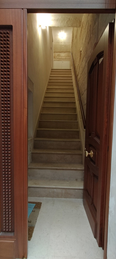 Others 5, Le Scale di Pietra, Bari
