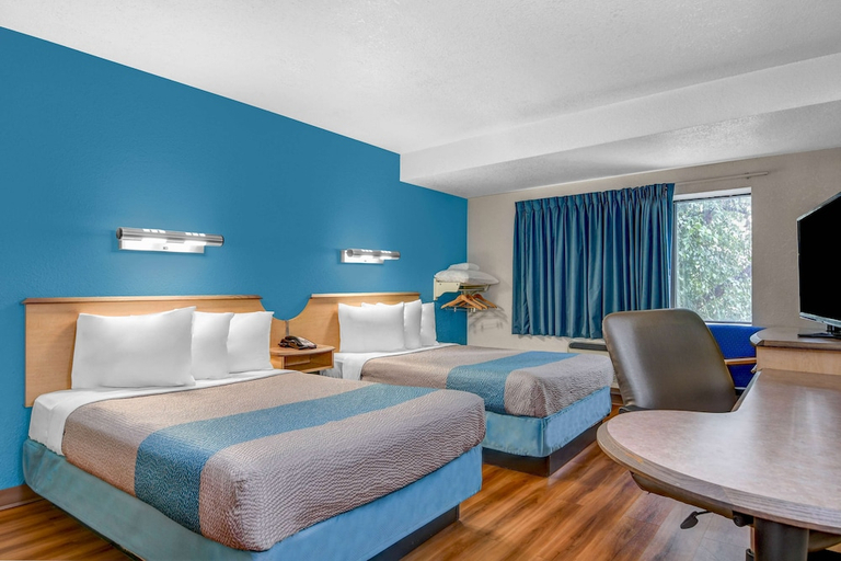 Bedroom 3, Motel6 Atlanta, GA - Downtown, Atlanta