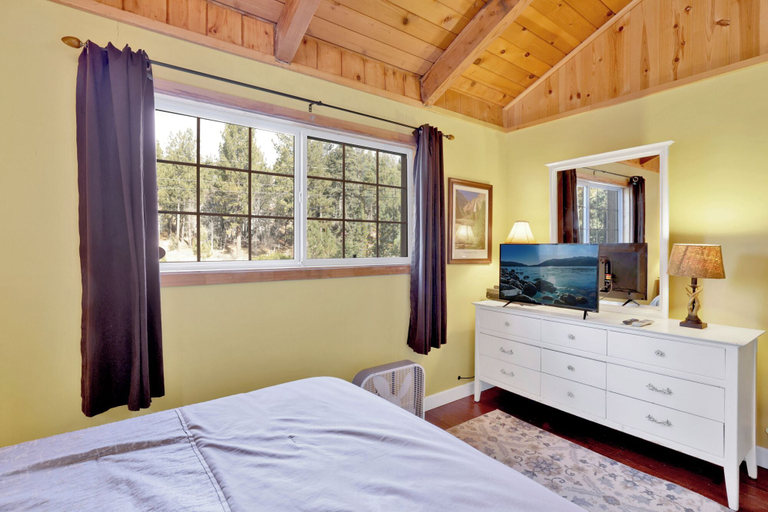 Others 3, Lazy Bear Lodge #1235, San Bernardino