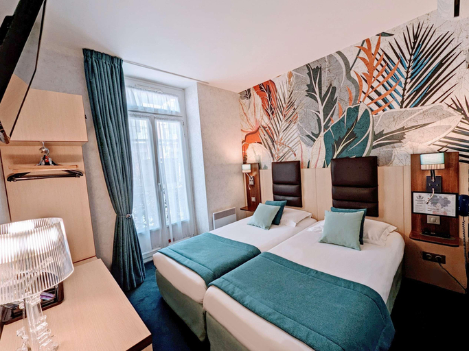 Bedroom 3, HOTEL ARVERNA VICHY - ClT'HOTEL, Allier