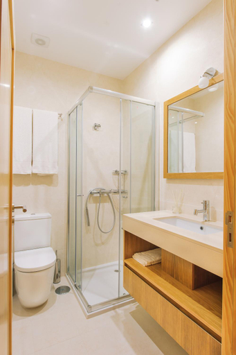 Bathroom 3, Casa da Alzira, Anadia