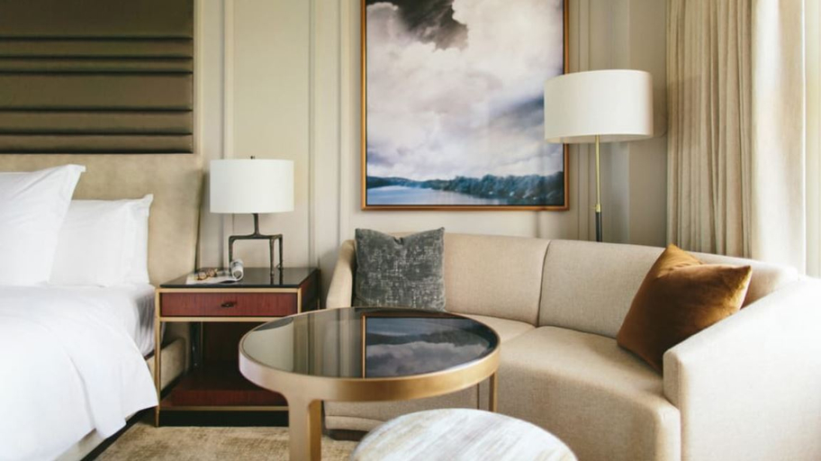 Bedroom 3, Four Seasons Hotel Austin, Travis