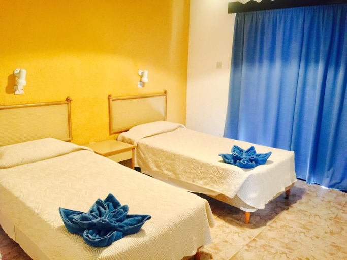 Bedroom 3, Carina Hotel Apartments
