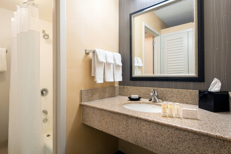 Bathroom 3, Courtyard By Marriott Portland Beaverton, Washington