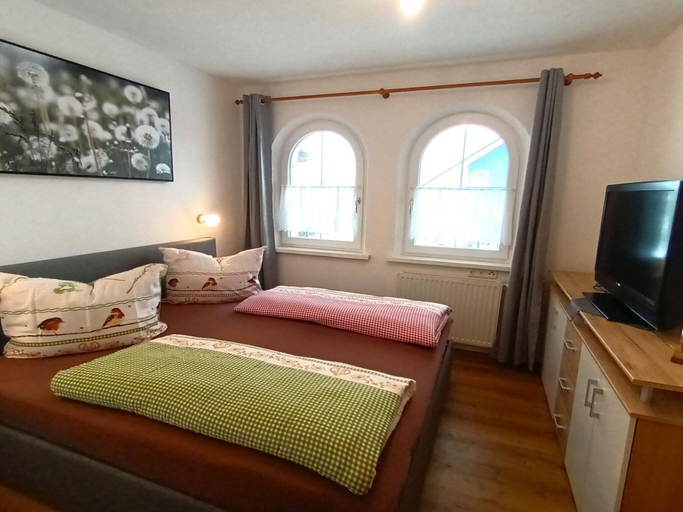 Bedroom 3, Apartment in Tyrol near Ski Slopes, Landeck