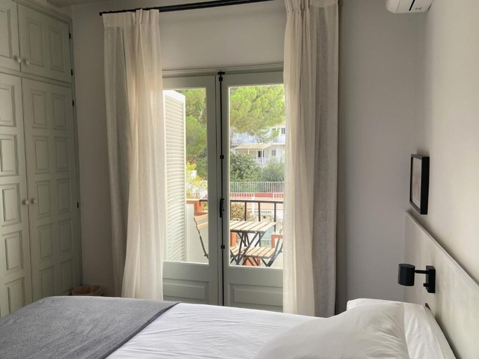 Bedroom 4, Hotel Caléndula, Girona