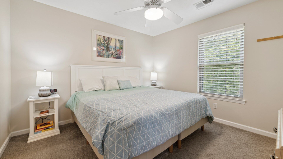 Room 2, Come Tee & Sea This Fantastic Condo On True Blue Golf Course 2 Bedroom Condo by Peace Vacations, Georgetown