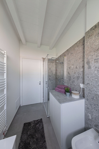 Bathroom 3, La Cittadella PT-6 by Wonderful Italy, Brescia