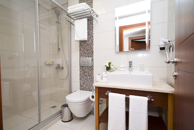 Bathroom 5, Innpera Hotel, Beyoğlu
