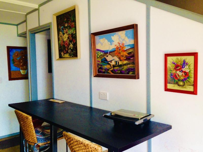 Public Area 3, XYL Pets Friendly Seaside Boutique Guesthouse, Caloundra - Caloundra S.