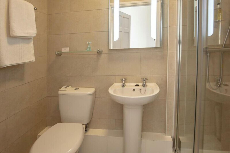 Bathroom 4, Best Western Valley Hotel, Shropshire