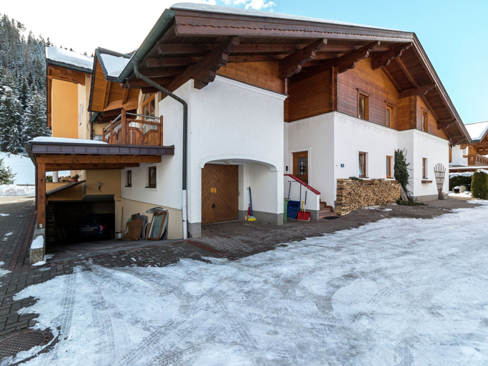 Exterior 2, Apartment in Altenmarkt Near Ski Lifts, Sankt Johann im Pongau