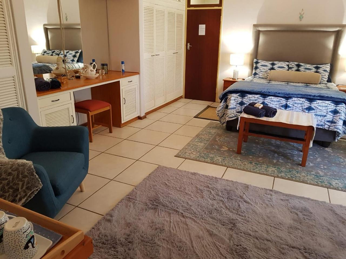 Others 5, orangeriverguestfarm, Siyanda