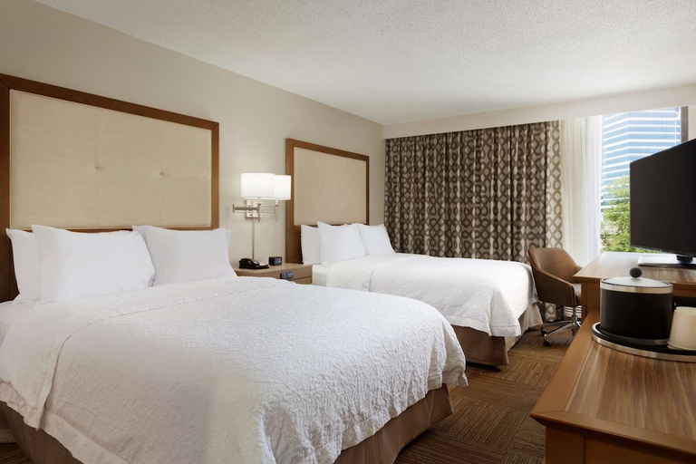 Bedroom 3, Hampton Inn Atlanta-Buckhead, Atlanta